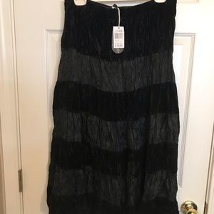 Soho Babe velvet and scrunchy black skirt XL